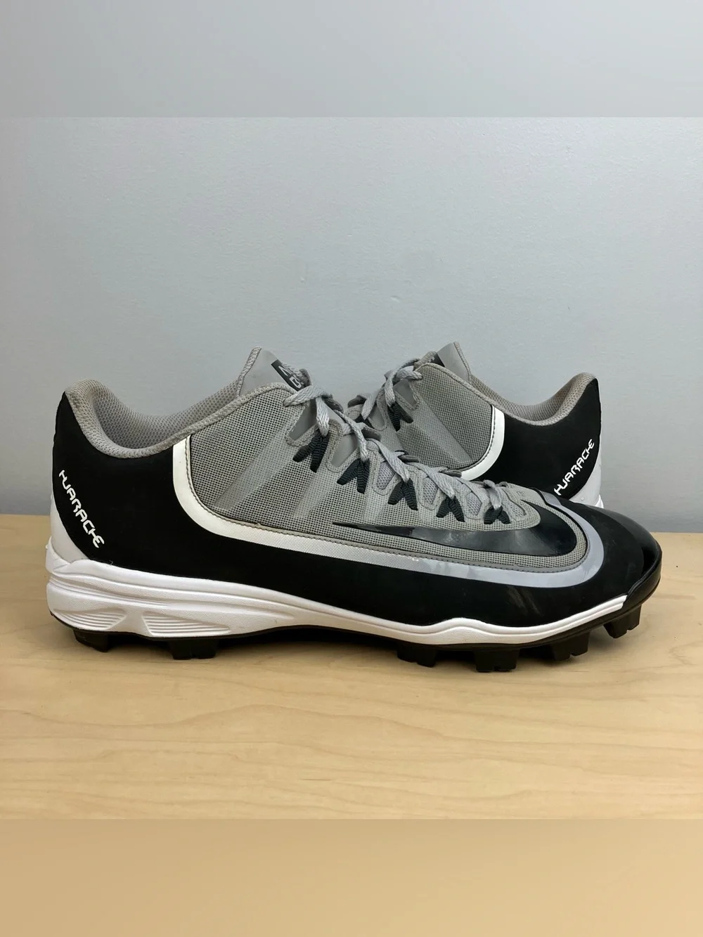 Nike Men’s Size 14.0 Huarache 2K Filth Pro Low Baseball Cleats Gray & Black